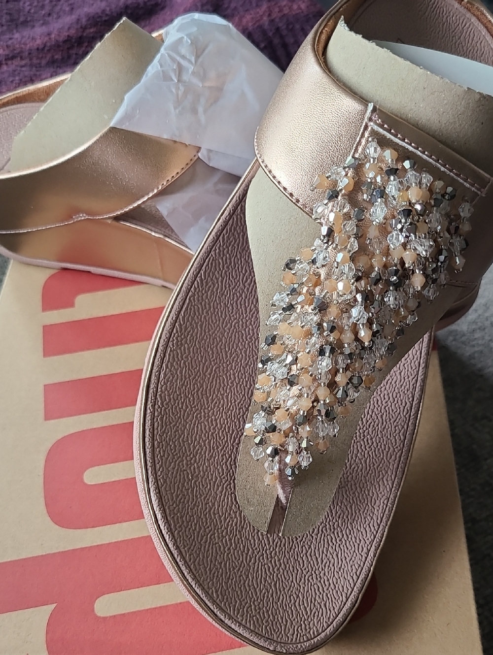 FITFLOP Women's Rose Gold Beaded Thong Sandals Fitflop Size 9